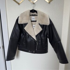 Abercrombie & Fitch Vegan Leather Bomber Jacket/Fur Lined